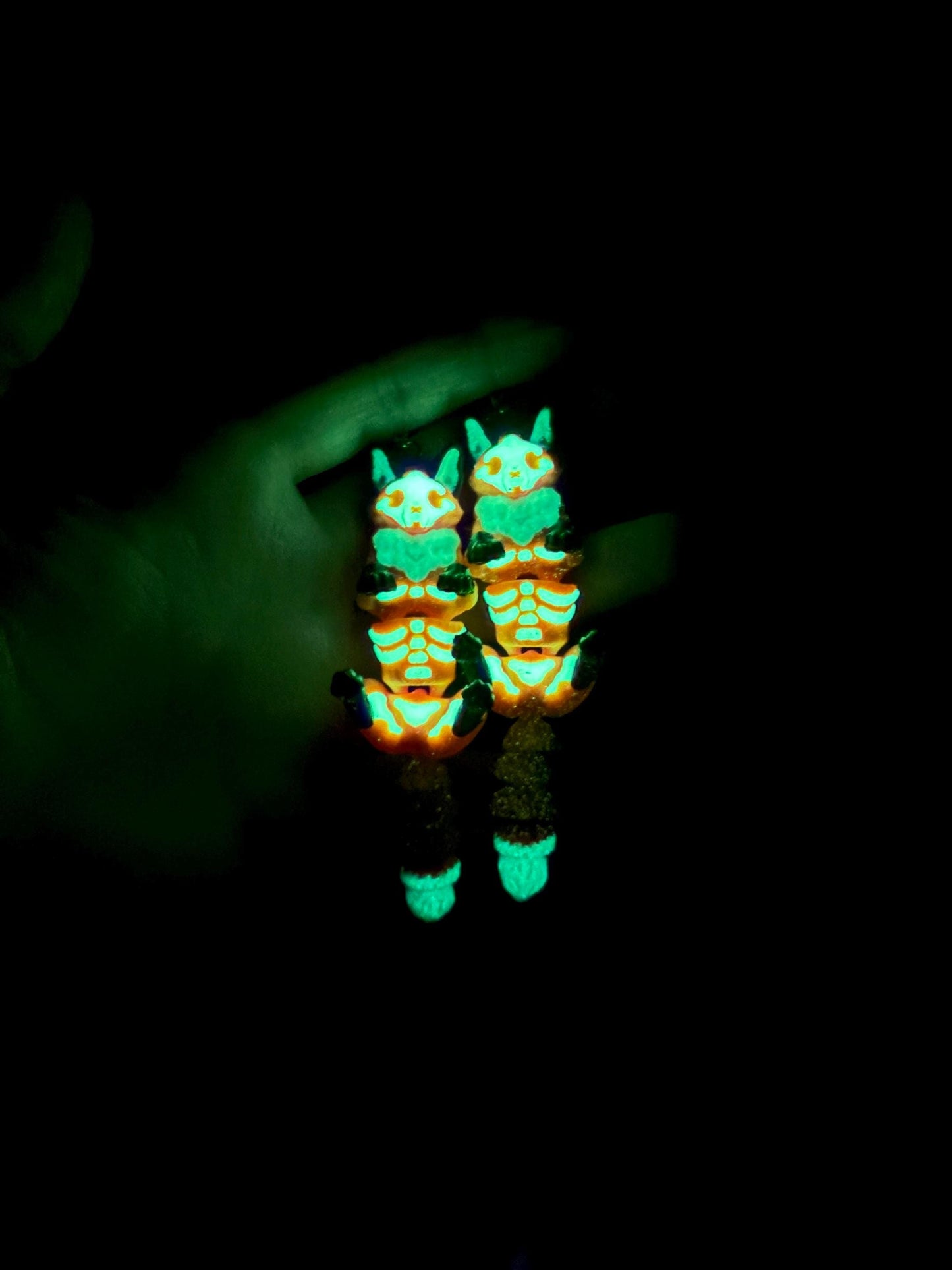 Articulated glow-in-the-dark skeleton fox keychain