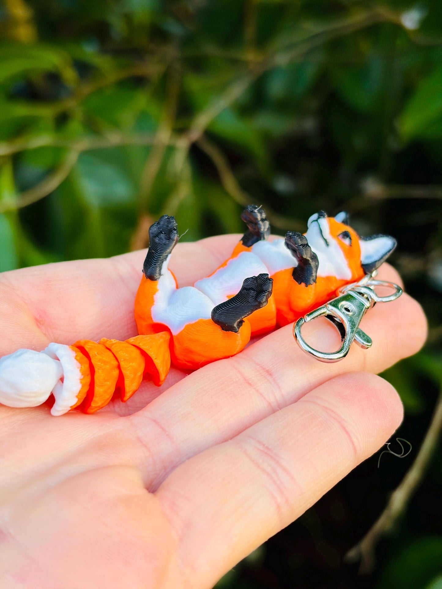 Articulated red fox keychain