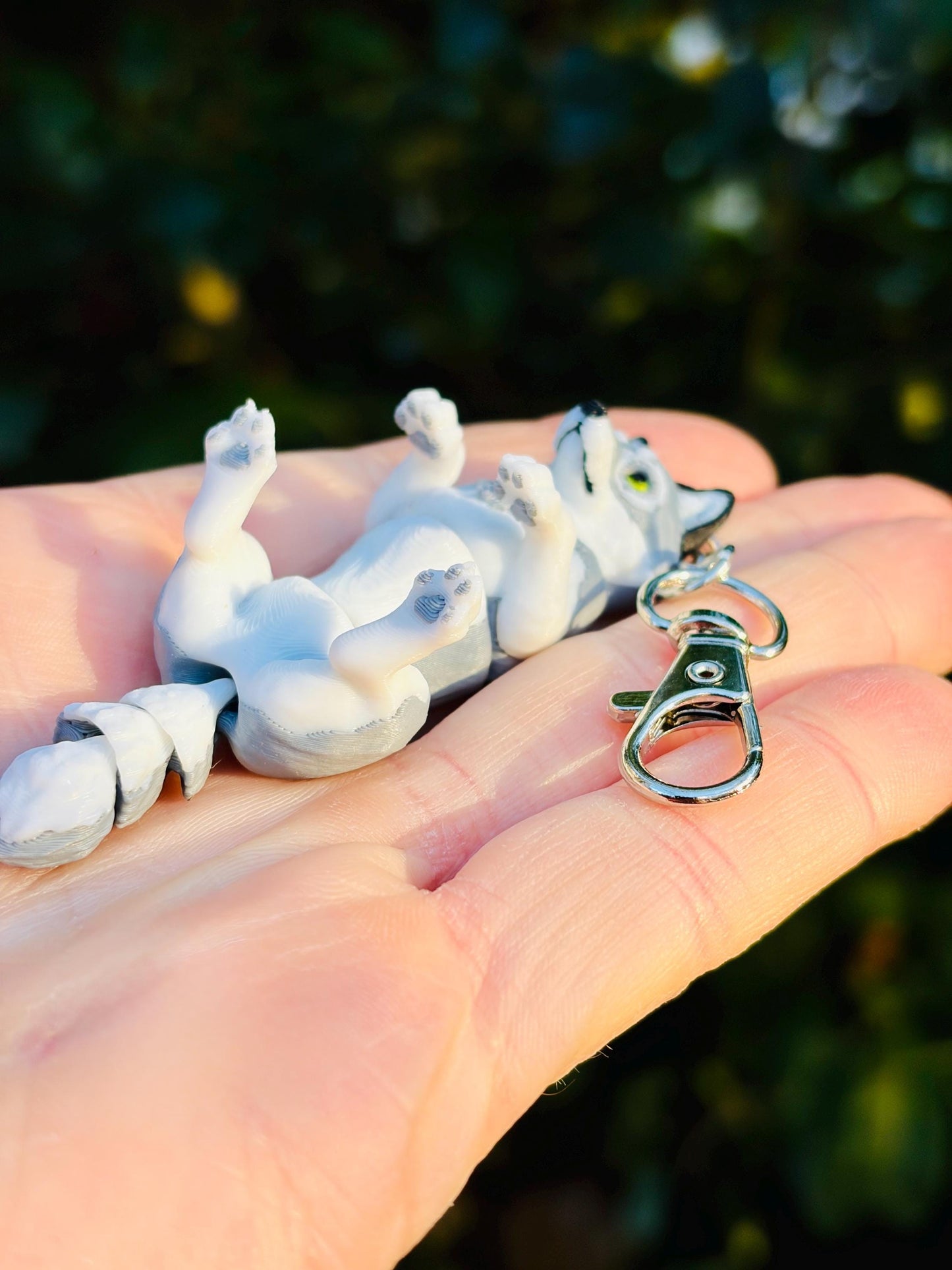 Articulated grey wolf keyring