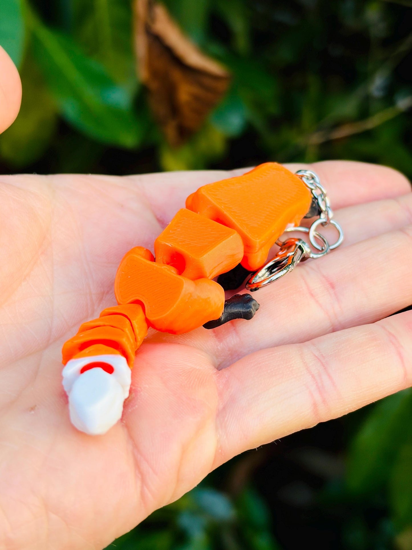 Articulated red fox keychain