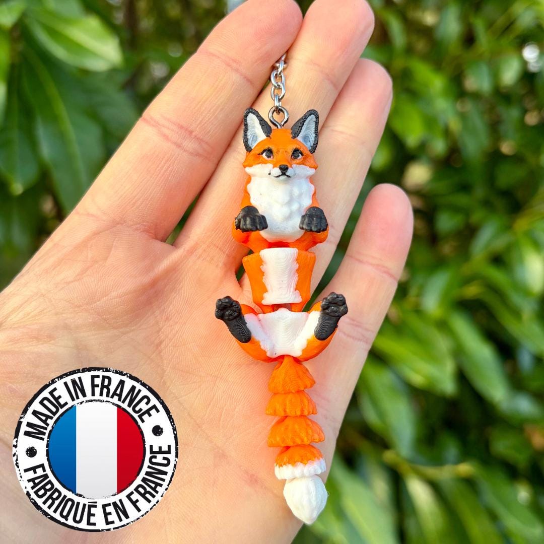 Articulated red fox keychain