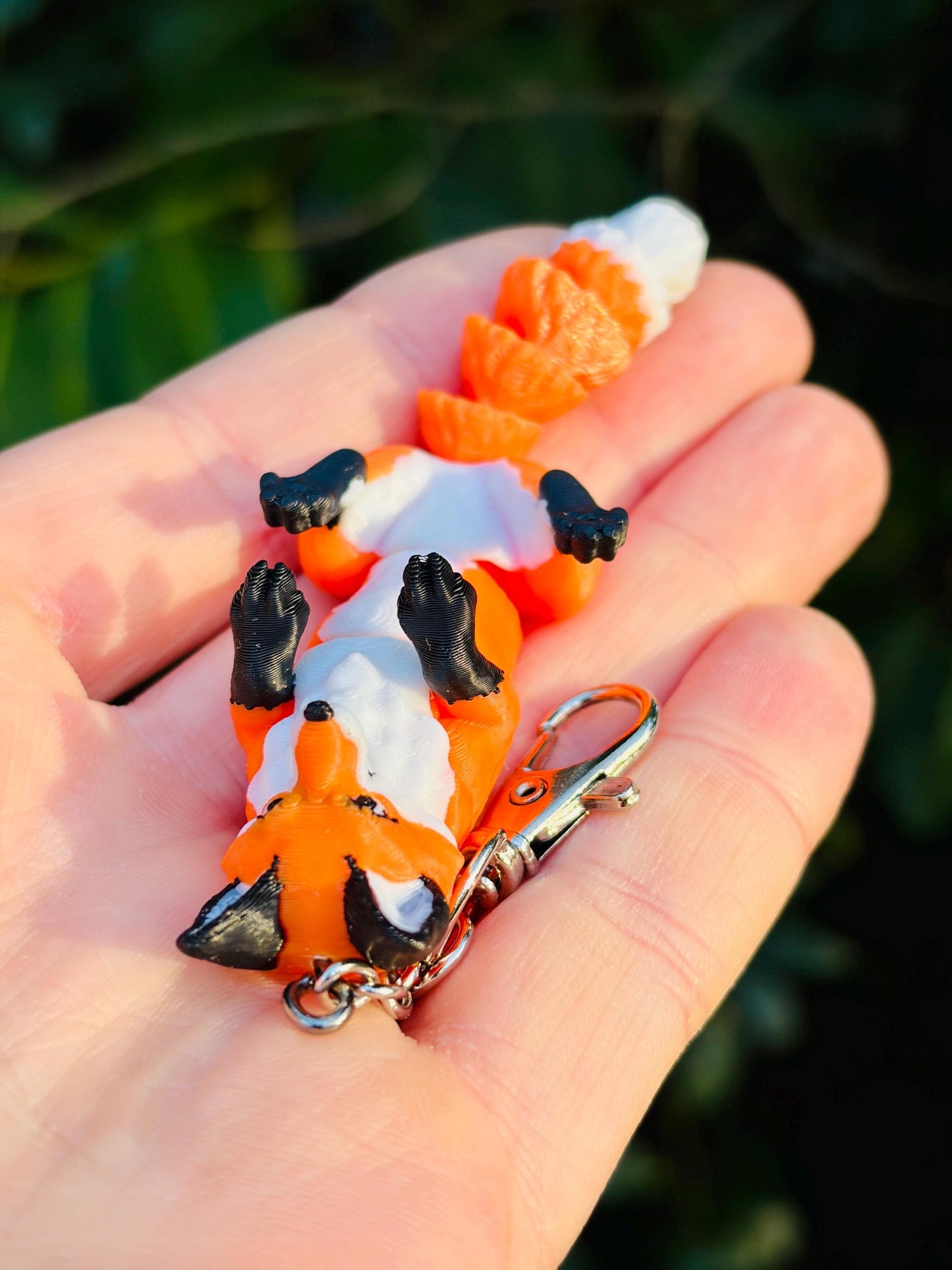Articulated red fox keychain