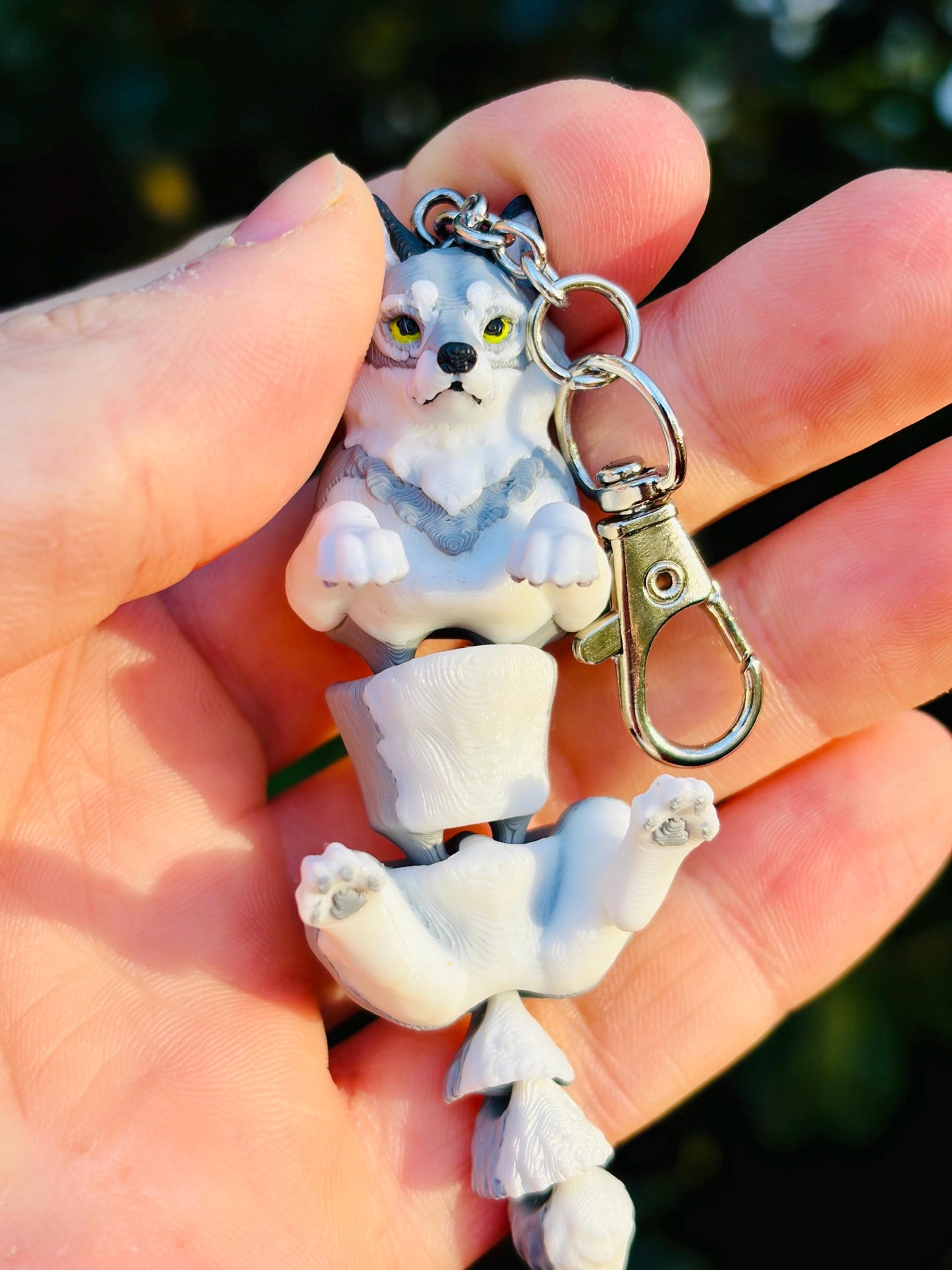 Articulated grey wolf keyring